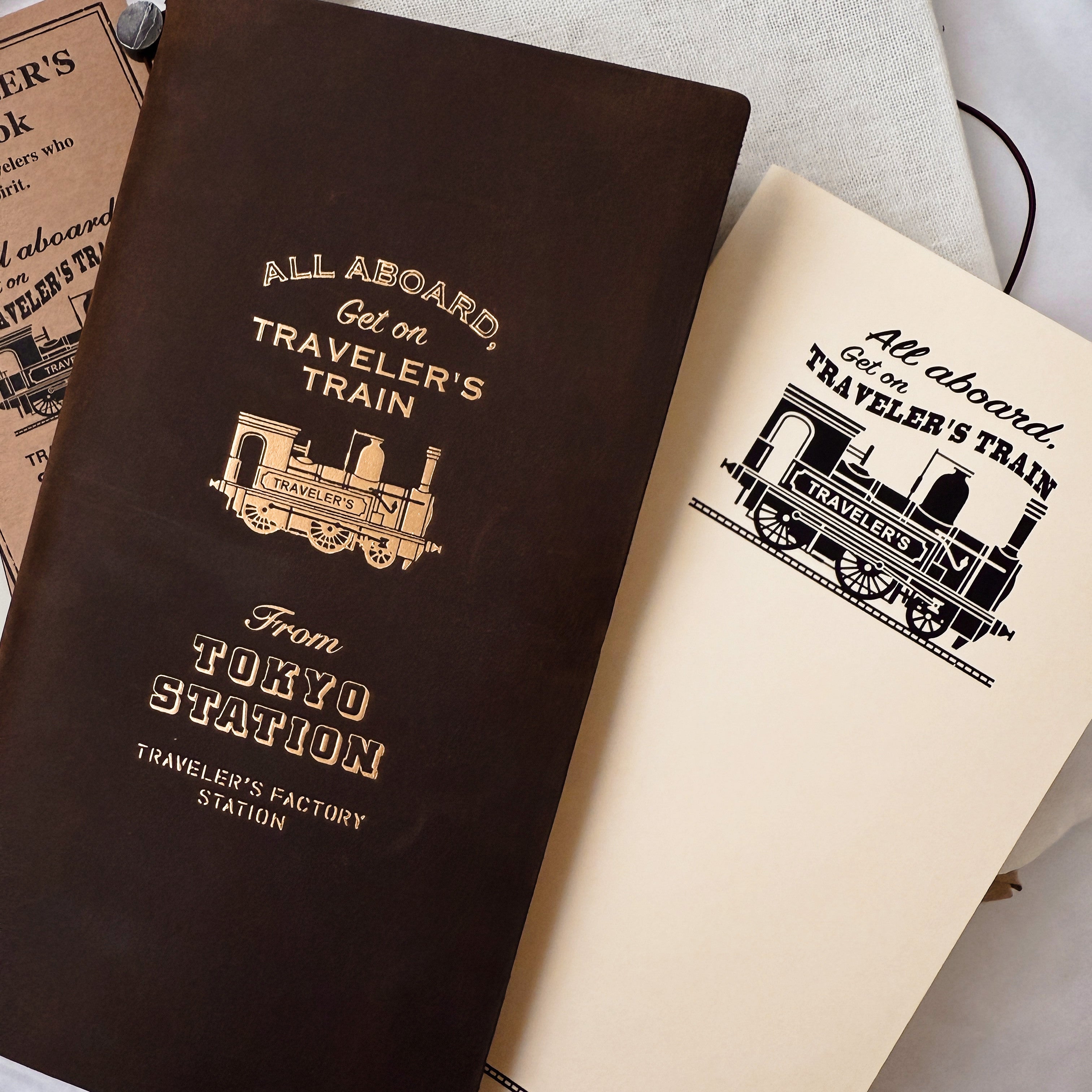 Traveler's notebook Tokyo station edition - Regular – journalpages