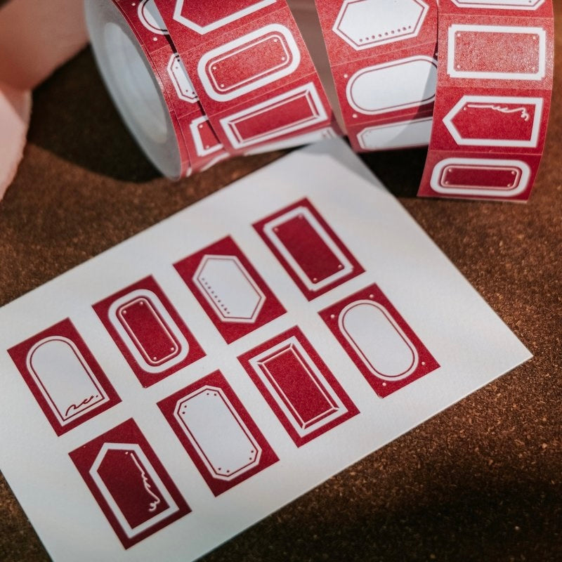 Meow Illustration label sticker roll - Garnet