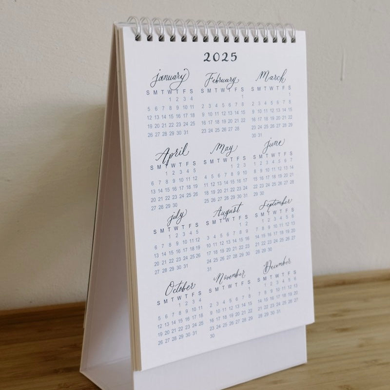 LDV 2025 triangle desk calendar