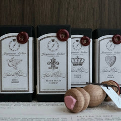 Jieyanow Atelier  "Fleur De Grace" Rubber Stamp