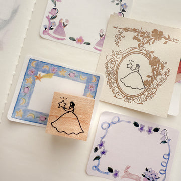 Kin.iro.hitode rubber stamp -  a girl with star