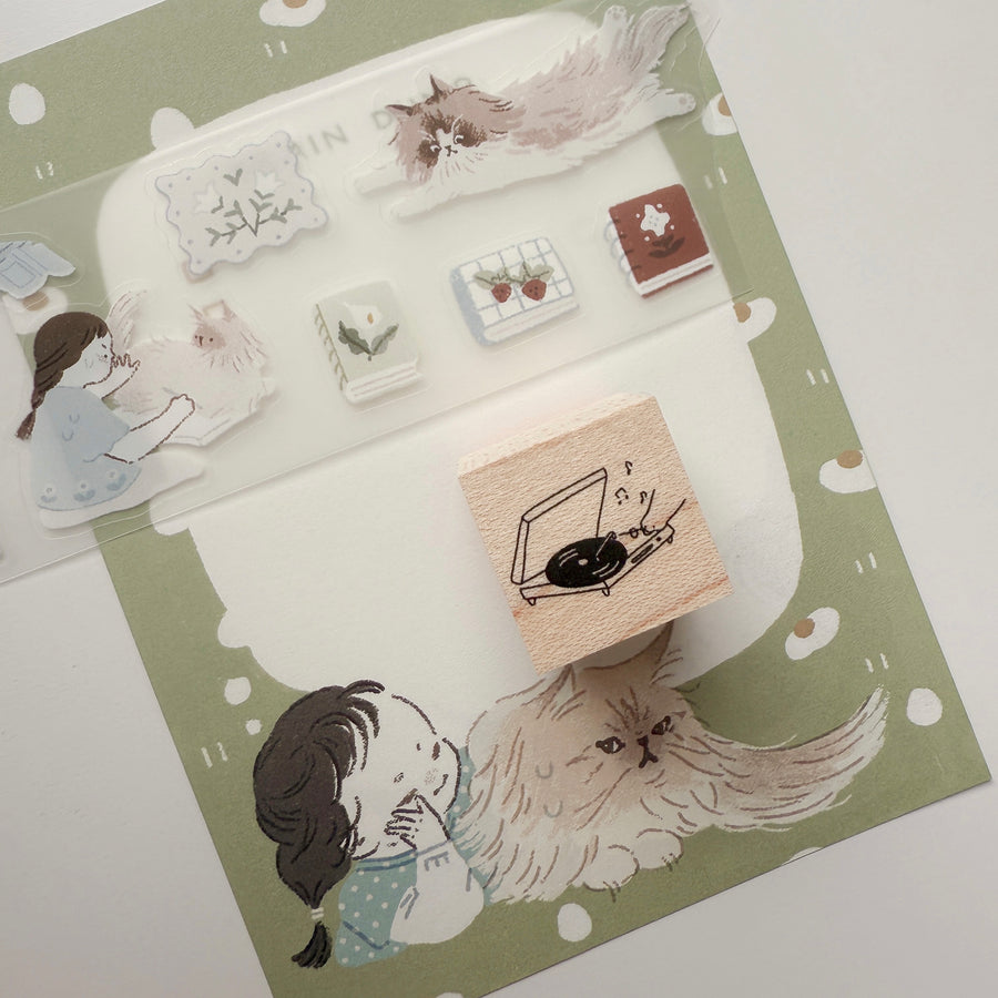 Lazy home - cat’s paws rubber stamps