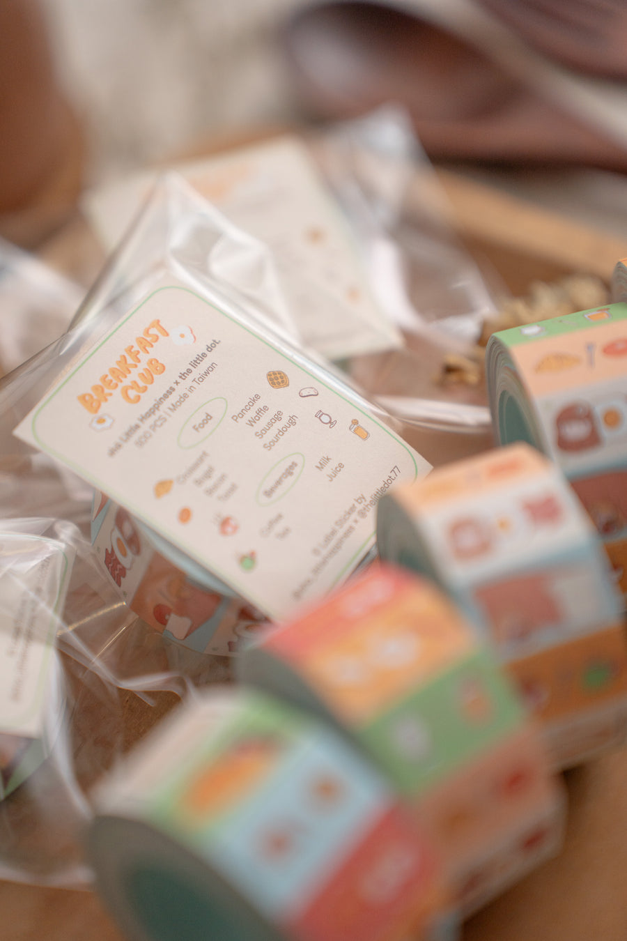 Shō Littlehappiness label sticker - Breakfast club