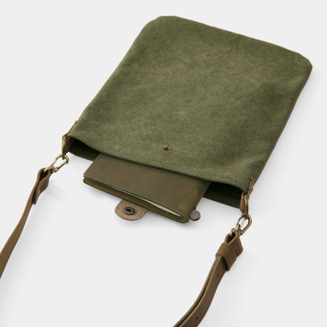 Traveler’s Factory Canvas Shoulder Bag <S> Olive color