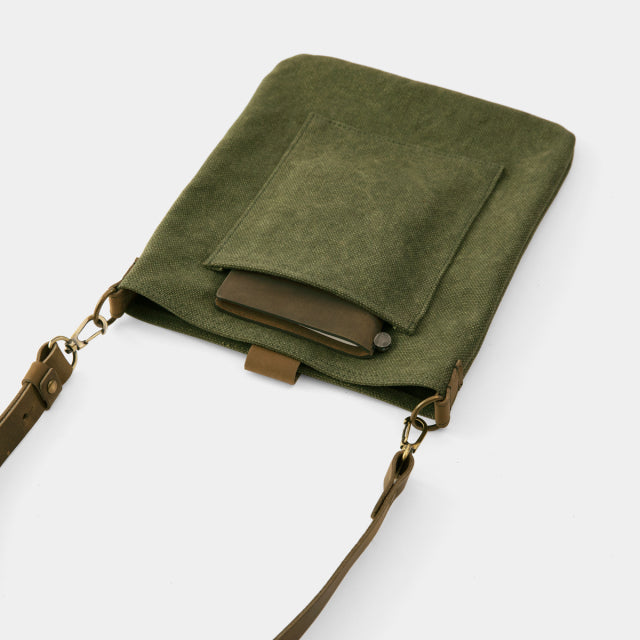Traveler’s Factory Canvas Shoulder Bag <S> Olive color