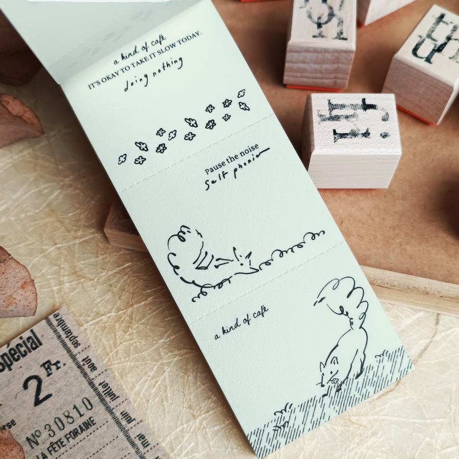 A kind of café 什物 Illustrated Mini Book Three-Split Notepad - Fox Frolic Notes