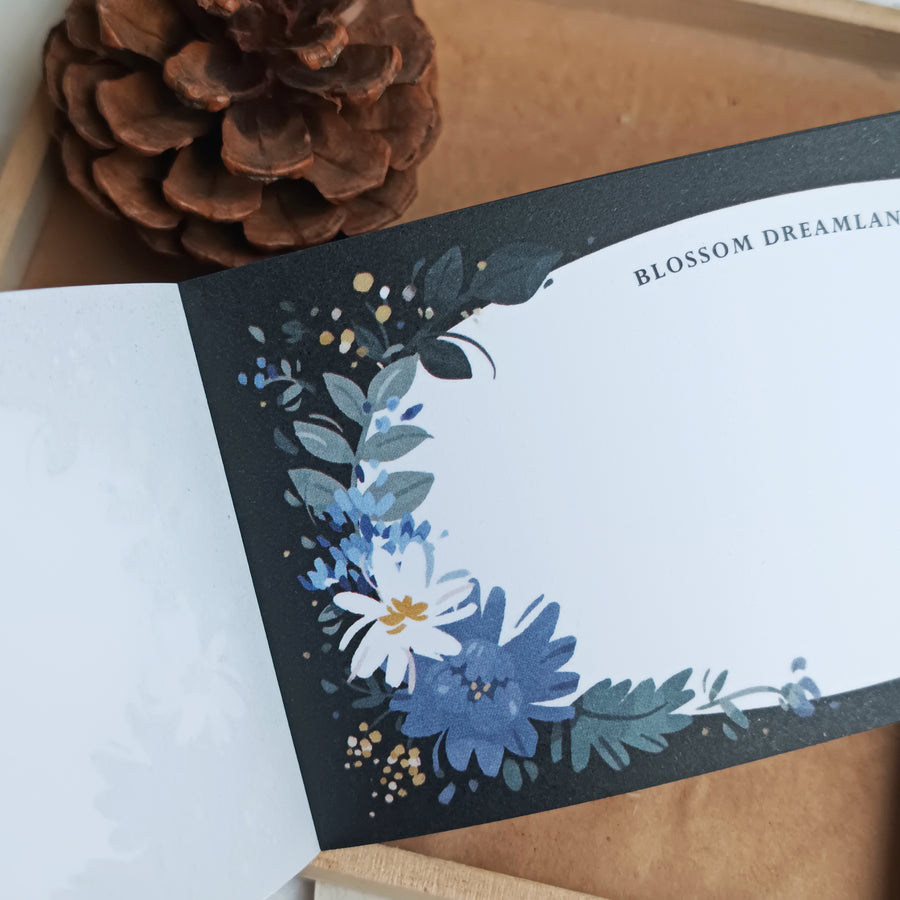 Wwiinngg notepad - celebration of petals