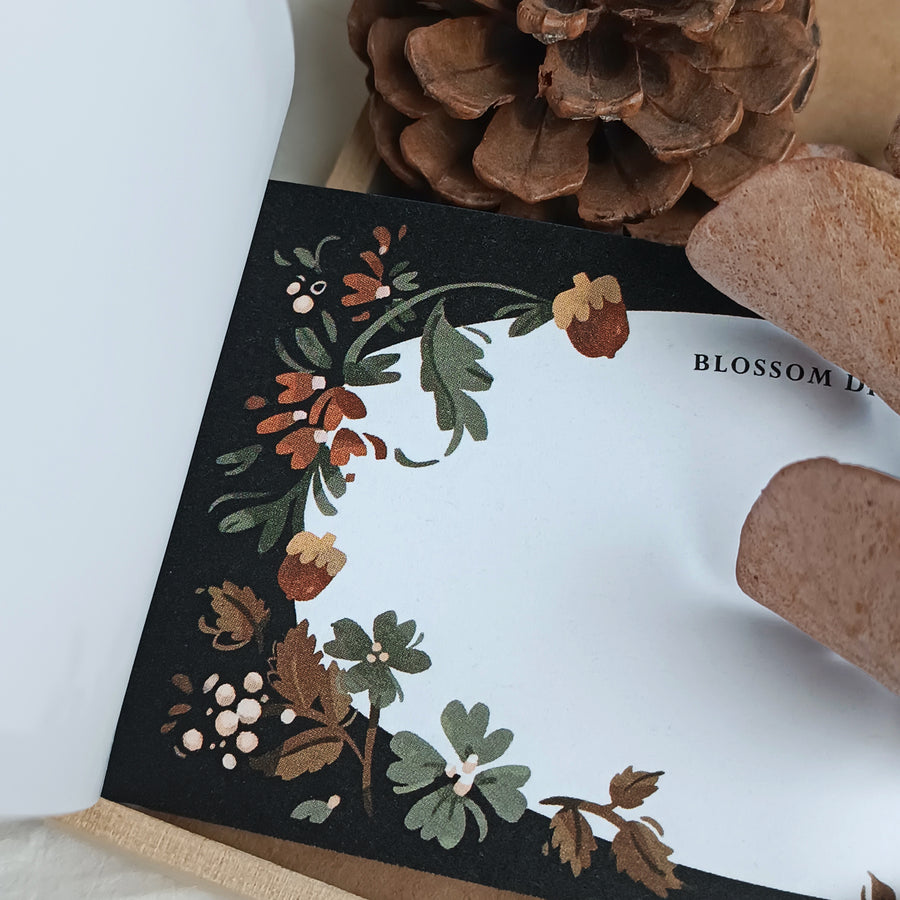 Wwiinngg notepad - celebration of petals