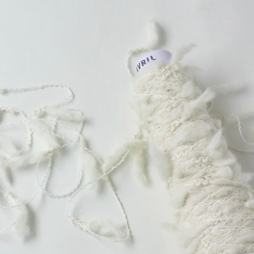 Avril Fluffy tail Minicone Yarn