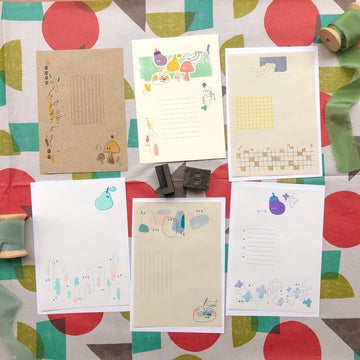 Lingo H. Letter paper collages - Fruits
